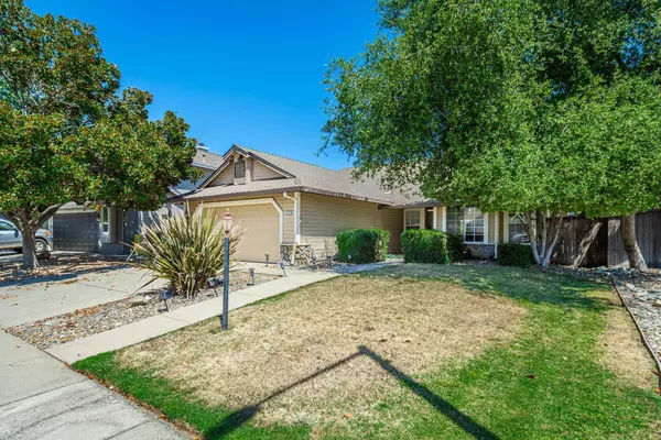 1232 Chablis CIR, Roseville, CA 95747