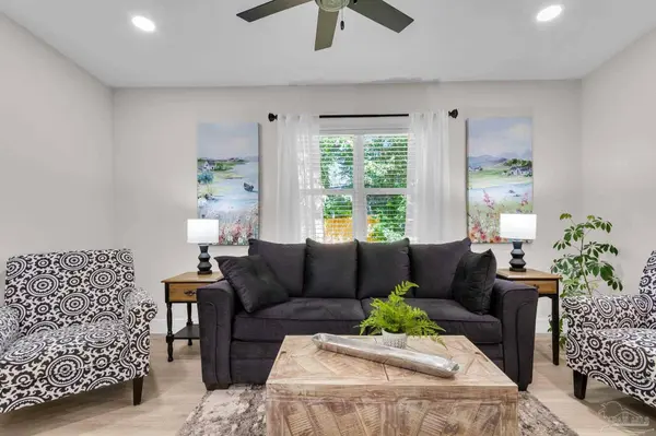 413 Forrest St, Cantonment, FL 32533