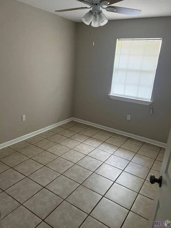 7024/7026 MEADOW PARK AVE, Baton Rouge, LA 70810