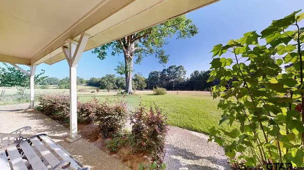 122 County Road 329, Tyler, TX 75706