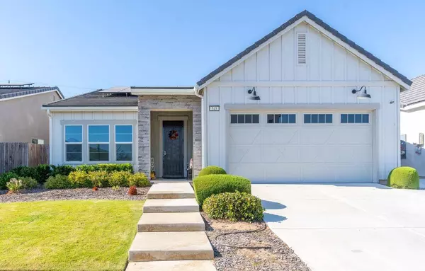 545 Wishon Avenue, Madera, CA 93636