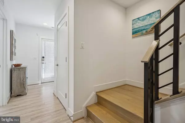 3320 WOODLAND PHLOX ST, Rockville, MD 20852