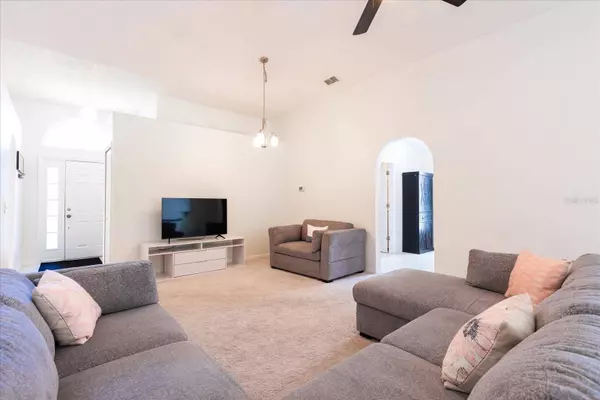 133 CARMEL BAY DR, Sanford, FL 32771