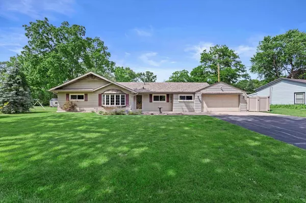 11510 W Mayers DRIVE, Franklin, WI 53132
