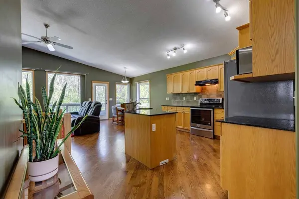 126 Park Lane DR, Strathmore, AB T1P1R2