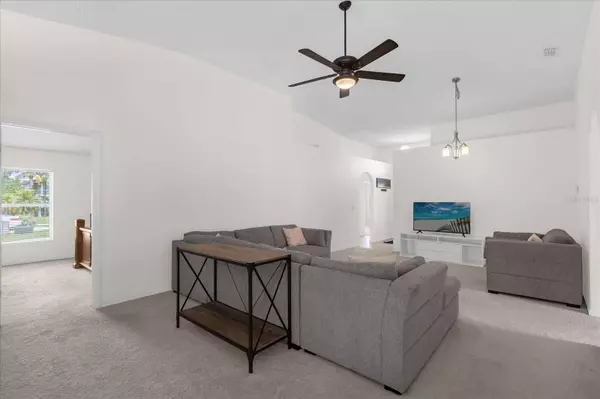 133 CARMEL BAY DR, Sanford, FL 32771