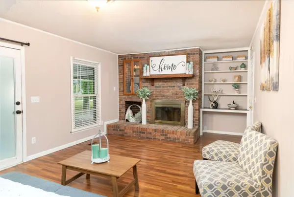 220 Mortons Lake Rd, Manchester, TN 37355