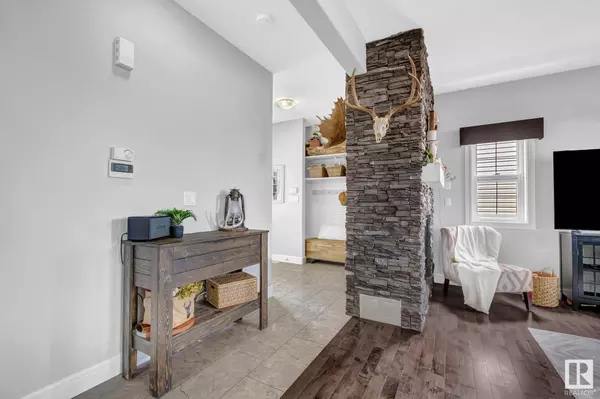 155 CALEDONIA DR, Leduc, AB T9E 0N2