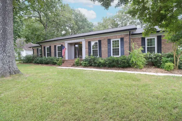 220 Mortons Lake Rd, Manchester, TN 37355