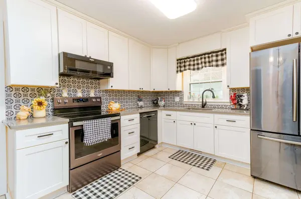 220 Mortons Lake Rd, Manchester, TN 37355