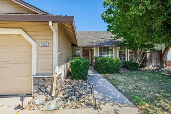 1232 Chablis CIR, Roseville, CA 95747