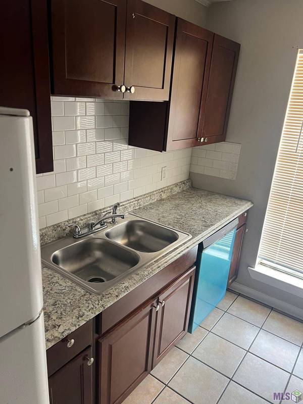 7024/7026 MEADOW PARK AVE, Baton Rouge, LA 70810