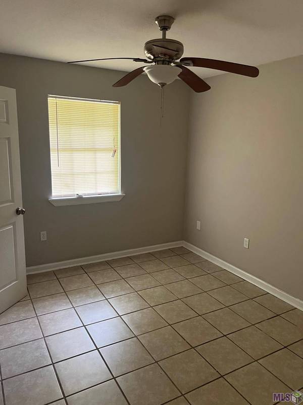 7024/7026 MEADOW PARK AVE, Baton Rouge, LA 70810