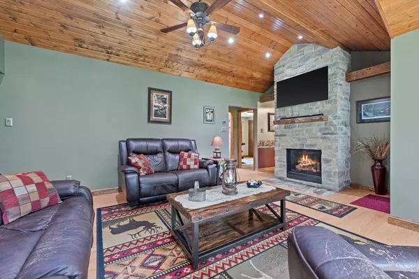 11510 W Mayers DRIVE, Franklin, WI 53132