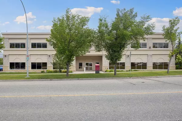 20 Sunpark PLZ SE #216, Calgary, AB T2X 3T2