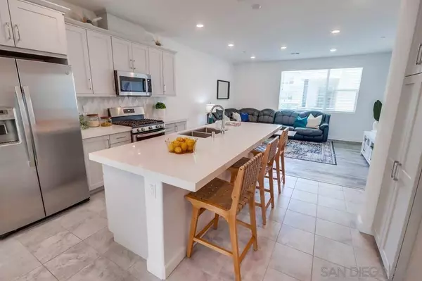 1858 Focus Dr, Chula Vista, CA 91915