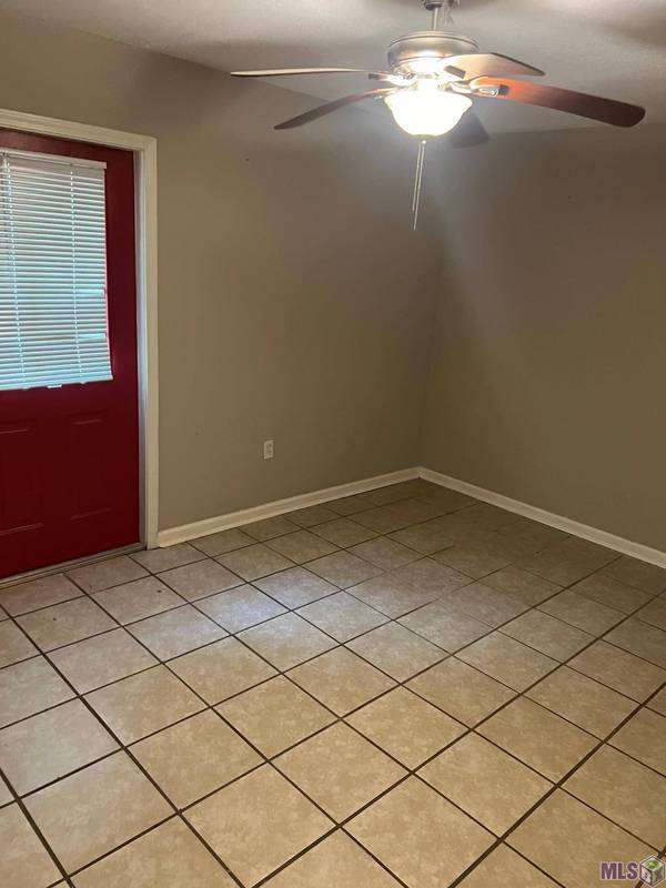 7024/7026 MEADOW PARK AVE, Baton Rouge, LA 70810