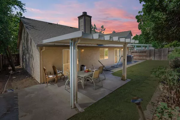 1232 Chablis CIR, Roseville, CA 95747