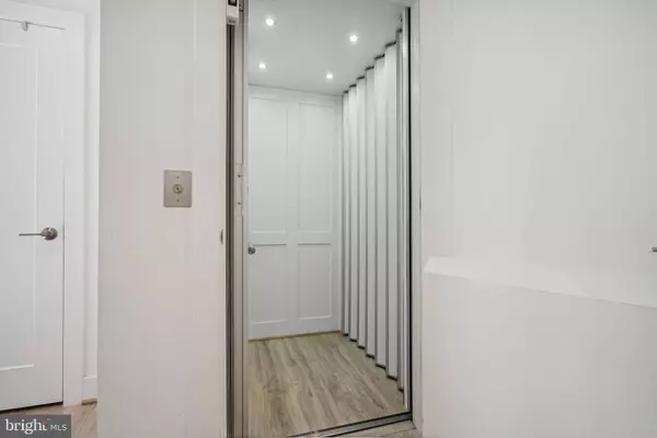 3320 WOODLAND PHLOX ST, Rockville, MD 20852