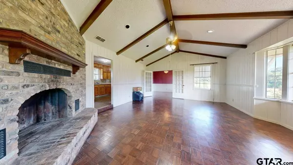 122 County Road 329, Tyler, TX 75706