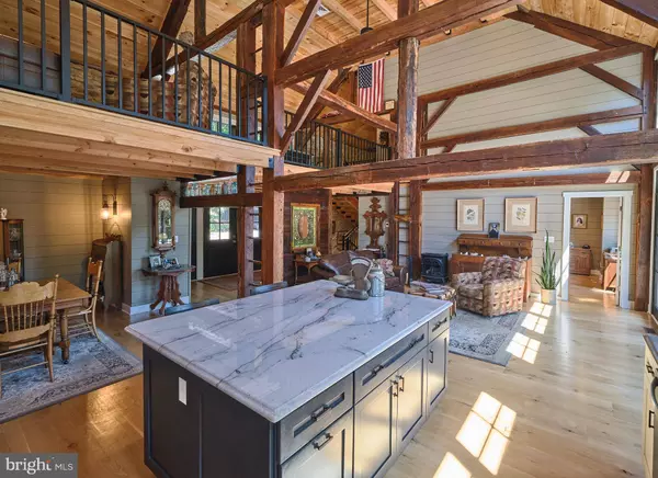 305 BOUGHER HILL RD, Easton, PA 18042