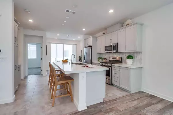 1858 Focus Dr, Chula Vista, CA 91915