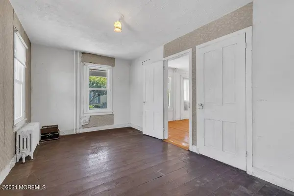 104 Heck Avenue, Ocean Grove, NJ 07756