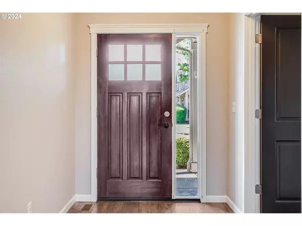 817 PINTAIL ST, Silverton, OR 97381