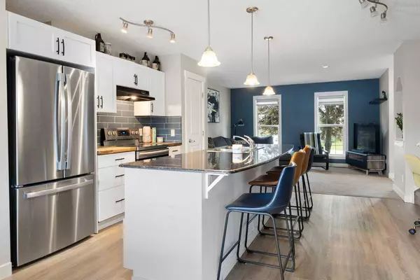 83 Luxstone PT SW, Airdrie, AB T4B 0H5