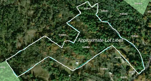 36 Reservoir RD, Paris, ME 04281