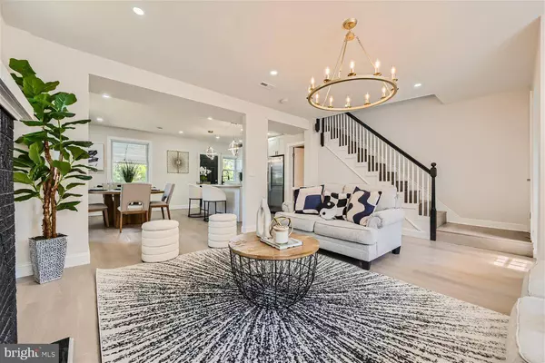 1650 KINGSWAY RD, Baltimore, MD 21218