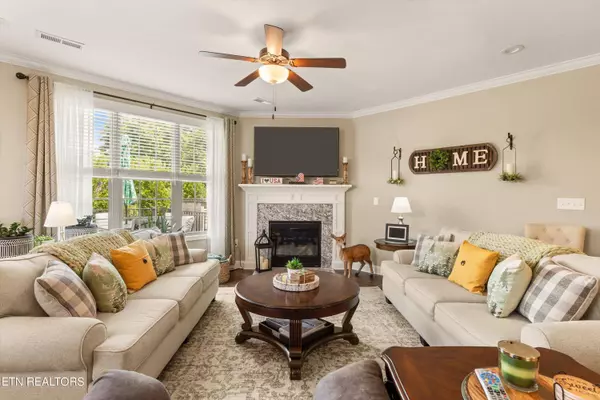 2298 Boulder Crest LN #2298, Sevierville, TN 37876