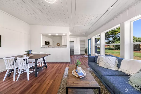 3236 Locust AVE, Bellingham, WA 98225