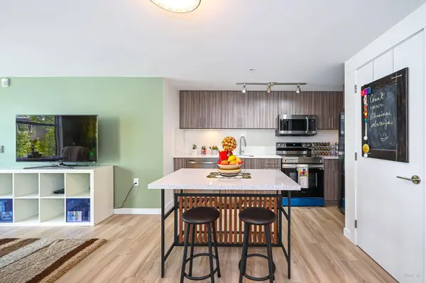 232 SIXTH ST #308, New Westminster, BC V3L 3A4