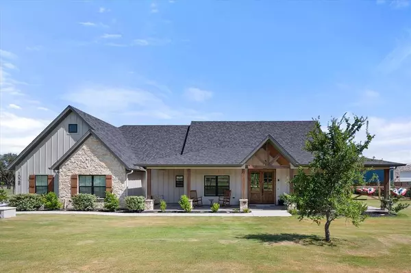 1028 Timber Hills Drive, Weatherford, TX 76087