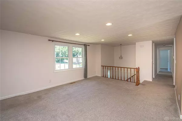 3990 Willow Run Drive, Beavercreek, OH 45430