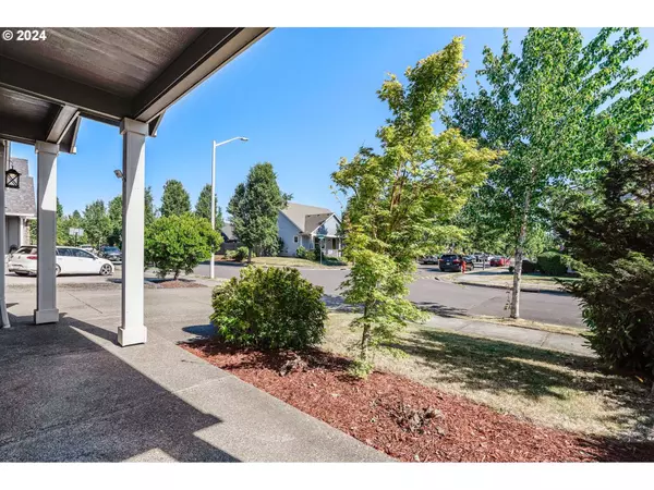 817 PINTAIL ST, Silverton, OR 97381