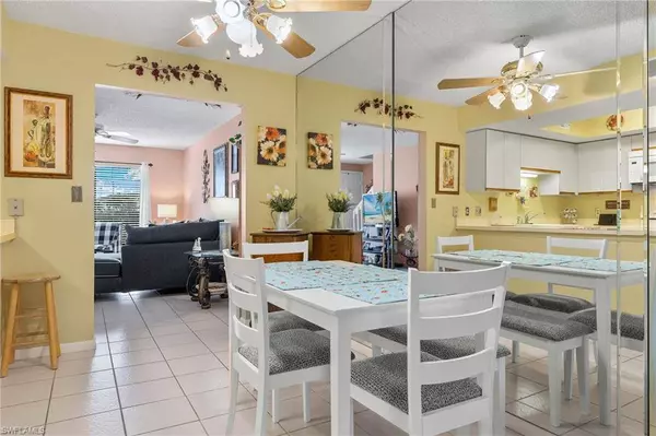 116 Marco Villas DR S #U4, Marco Island, FL 34145