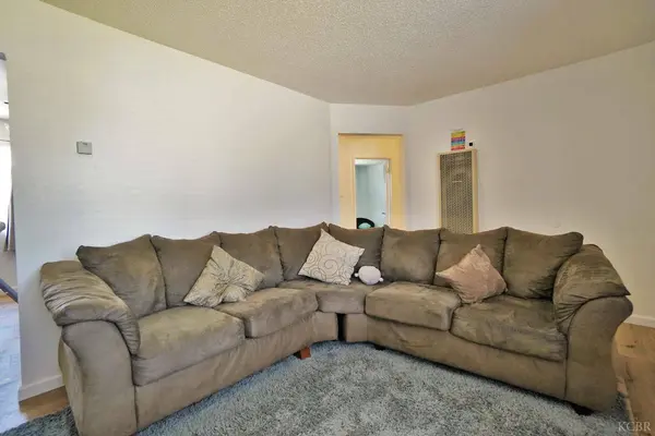 20717 20719 S Valentine Avenue S, Riverdale, CA 93656