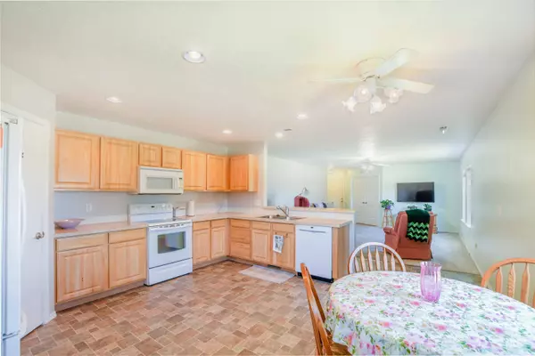 16958 Bastian Ave, Caldwell, ID 83607