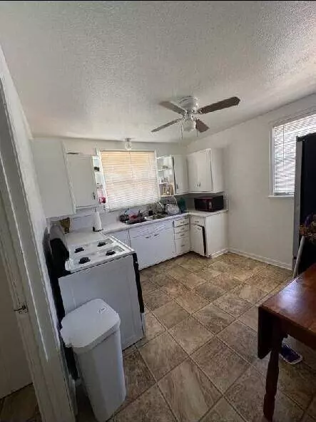 3238 W Henson Street, Riverdale, CA 93656