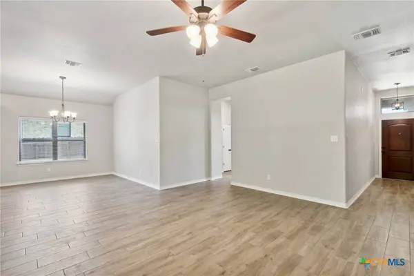 413 Holstein DR, Belton, TX 76513