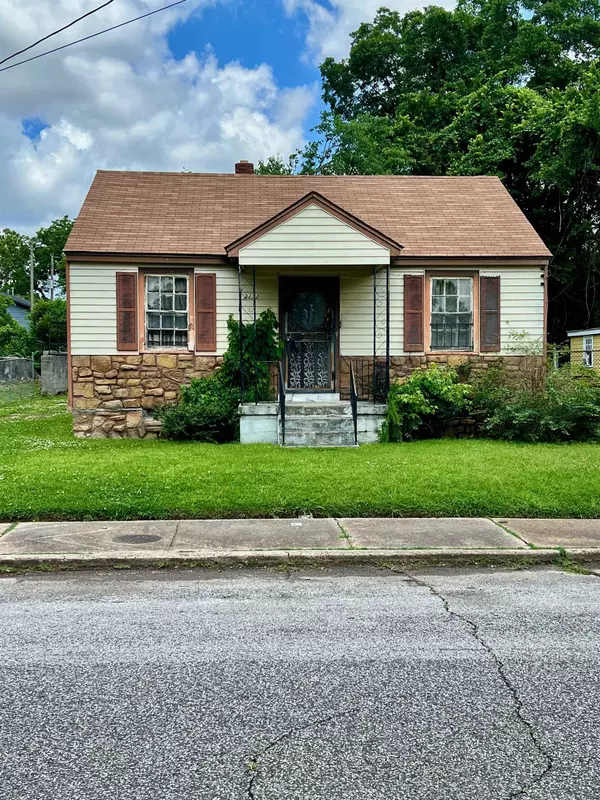 2132 HUNTER AVE, Memphis, TN 38108