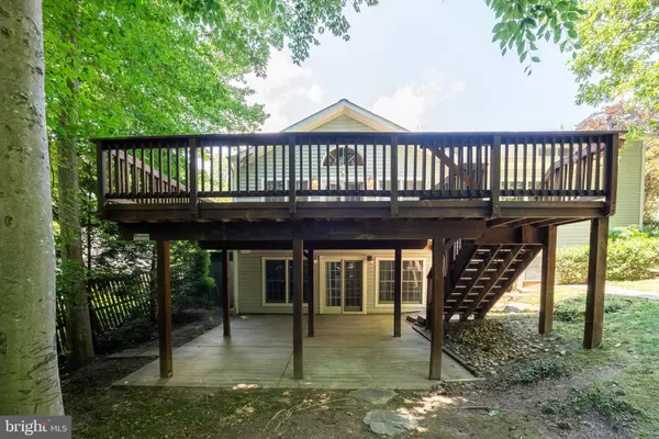 8025 DIVING CLIFF LN, Springfield, VA 22153