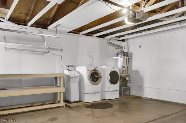 7612 Velvet Canyon Avenue, Las Vegas, NV 89128