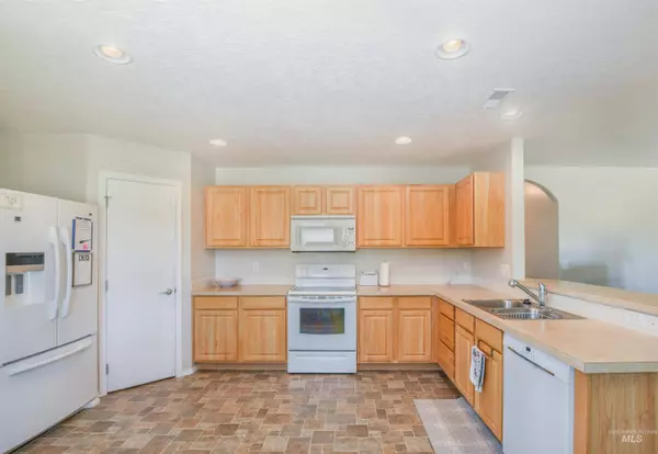 16958 Bastian Ave, Caldwell, ID 83607