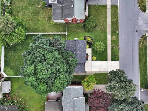 1512 CHATHAM RD, Camp Hill, PA 17011