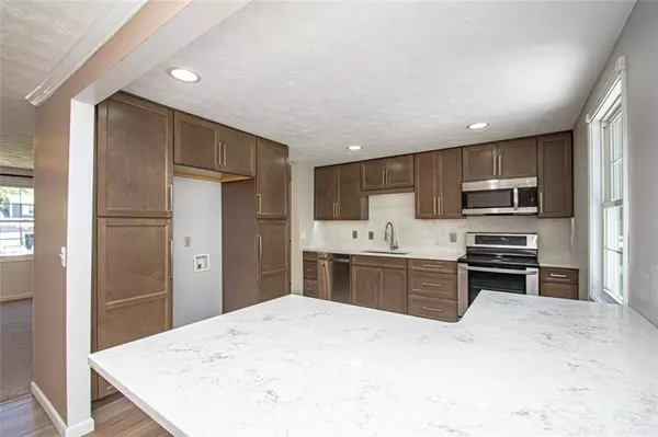 3990 Willow Run Drive, Beavercreek, OH 45430