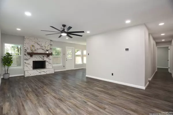 7926 Herder Cir, San Antonio, TX 78251