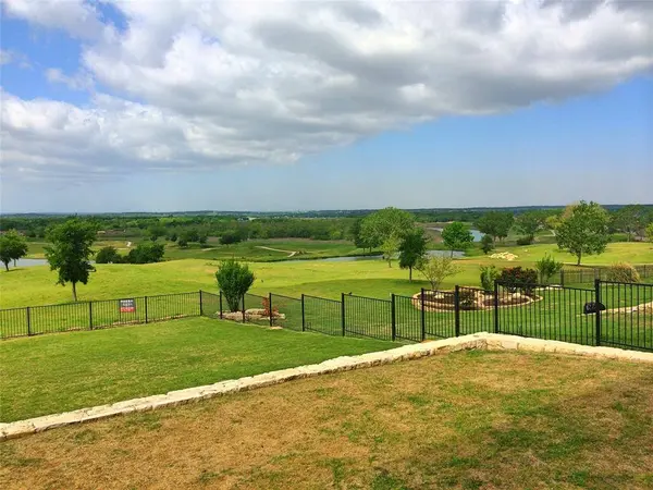 12509 Avondale Ridge Drive, Fort Worth, TX 76179